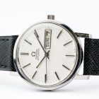 Vintage Omega Seamaster Automatic day-date with silver dial 166.0209 from 1975 watch dial