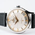 Vintage Omega Constellation in 18k White Gold with White Pie-Pan Dial dial closeup